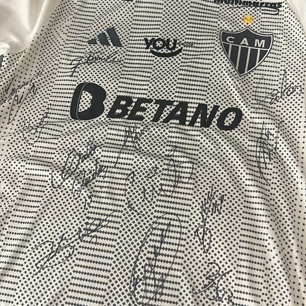 Atlético Mineiro Soccer Jersey With Autographs